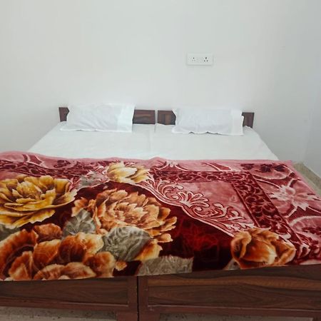 فندق Shree Krishna Garden Jhusi المظهر الخارجي الصورة